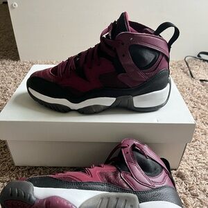 Women’s Jordan Jumpman Two Trey
